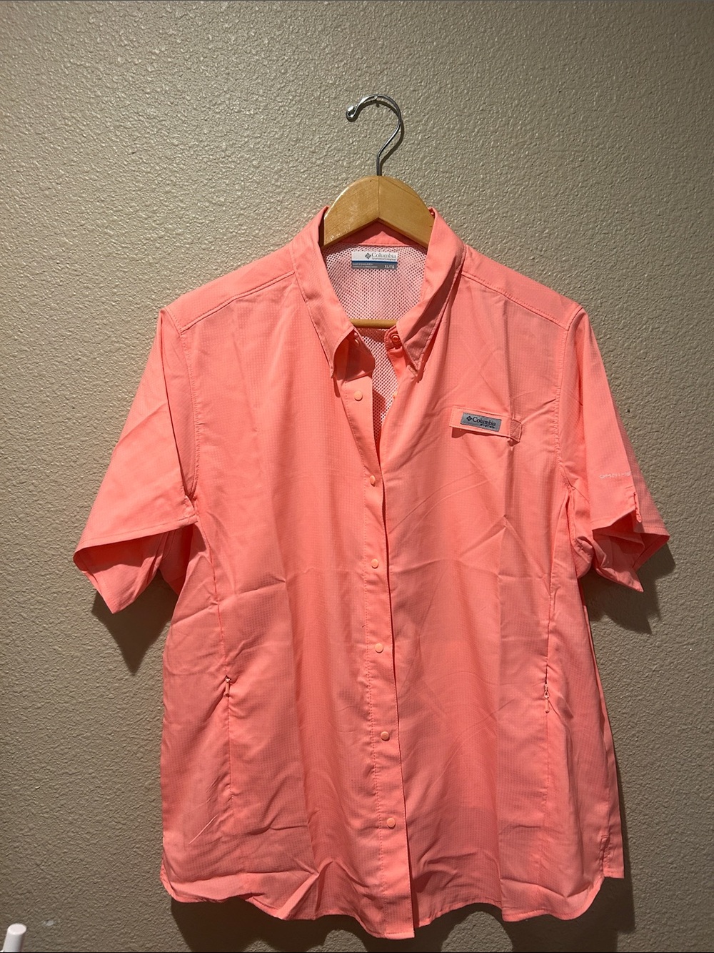 Columbia Coral Short-Sleeve Button-Down Fishing Shirt